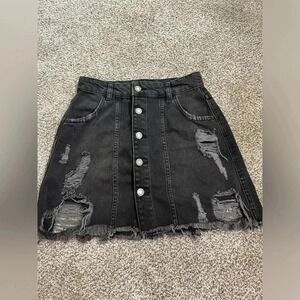 Free People Distressed Black Denim Mini‎ Skirt Button Front Frayed Hem Size 2